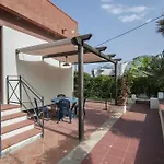 Bed and breakfast Cerniglia 4*