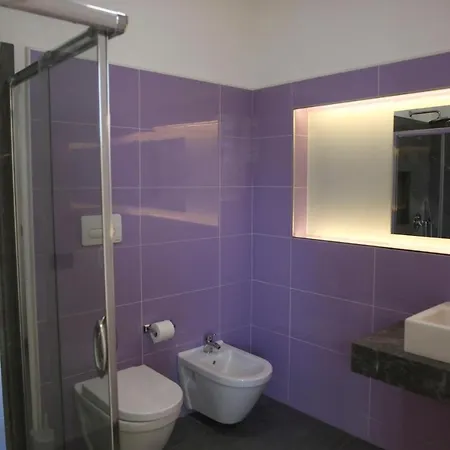 Cerniglia Nocleg ze śniadaniem 4*