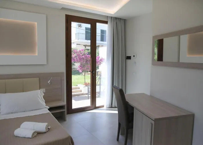 Bed and breakfast Cerniglia 4*