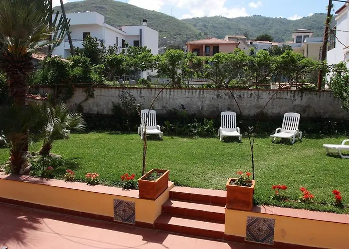 Bed and breakfast Cerniglia 4*