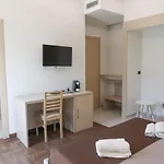 فندق مبيت وإفطار Cerniglia 4*