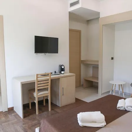 Oda ve Kahvaltı Cerniglia 4*