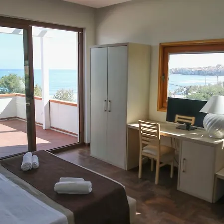 Cerniglia Couette-café 4*