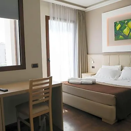 Couette-café Cerniglia 4*
