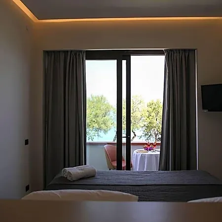 Cerniglia 4* Cefalù