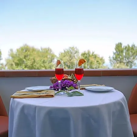 Cerniglia Couette-café